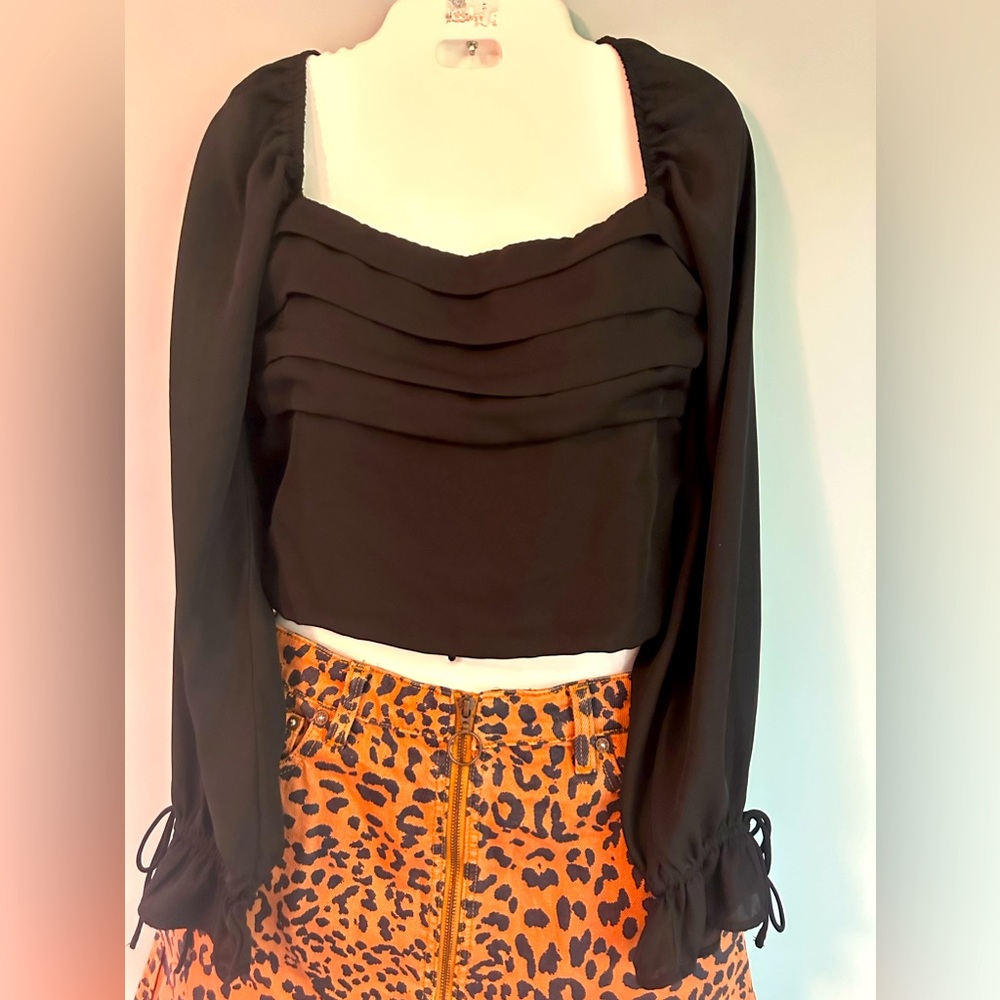 Retro Chic Mi Ami Square Neck Black Cropped Top Size Small